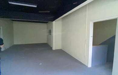 Imagem 3: Galpão/Depósito/Armazém para aluguel possui 430 metros quadrados