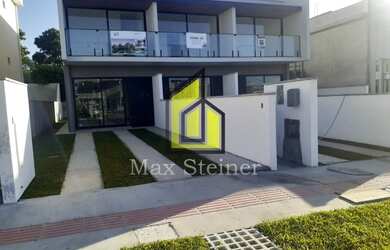 Imagem: A casa à venda possui 3 Dormitórios, 2 Banheiros, 4 Vagas