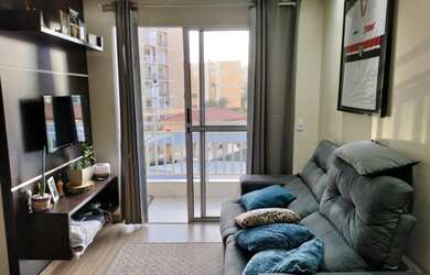 Imagem: O apartamento possui 2 Dormitórios, 1 Banheiro, 1 Vaga na garagem