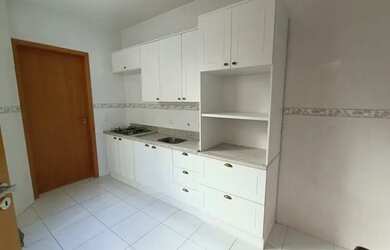 Imagem 10: Sobrado região do xaxim. 158m² de Área, 3 Vagas na garageme3 Dormitórios