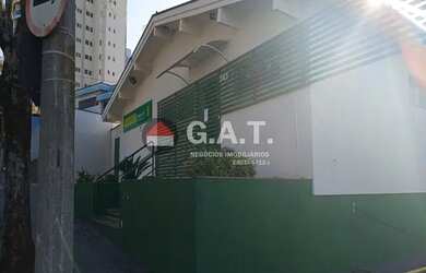 Imagem: A casa em condomínio possui 2 Dormitórios, 5 Banheiros, 580m²