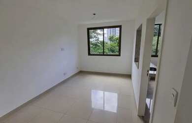 Imagem: O apartamento possui 1 Dormitório, 2 Banheiros, 1 Vaga na garagem