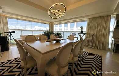 Imagem: O apartamento possui 4 Dormitórios, 5 Banheiros, 3 Vagas na