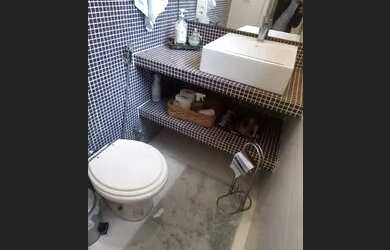 Imagem 8: Apartamento para aluguel e venda possui 215 metros quadrados com 4 quartos