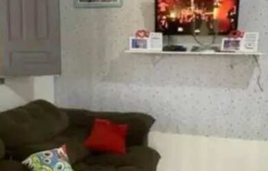 Imagem: A casa possui 3 Dormitórios, 1 Banheiro, 1 Vaga na garagem