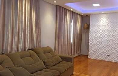 Imagem: A casa possui 3 Dormitórios, 3 Banheiros, 3 Vagas na garagem