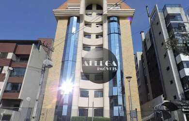 Imagem: O apartamento possui 3 Dormitórios, 3 Banheiros, 2 Vagas na