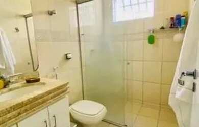 Imagem: A casa possui 4 Dormitórios, 4 Banheiros, 4 Vagas na garagem