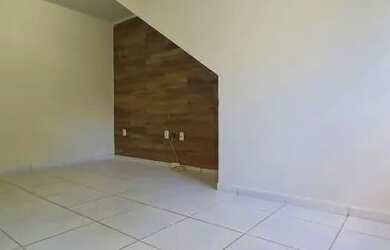 Imagem: A casa em condomínio possui 2 Dormitórios, 1 Banheiro, 1 Vaga
