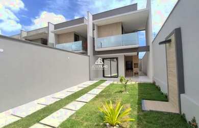 Imagem: A casa possui 4 Dormitórios, 4 Banheiros, 4 Vagas na garagem