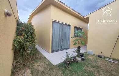 Imagem: A casa em condomínio possui 3 Dormitórios, 2 Banheiros, 2