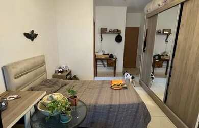 Imagem: A casa em condomínio possui 2 Dormitórios, 2 Banheiros, 1