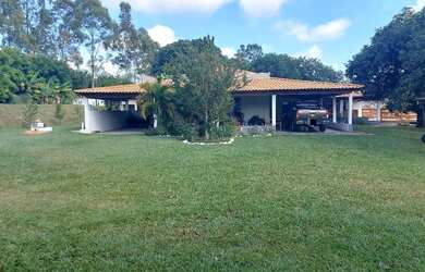 Imagem: A chácara possui 280m² de Área e está localizado em Centro