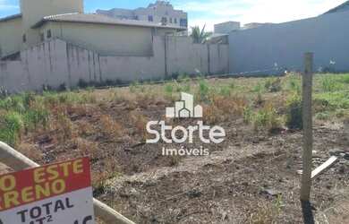 Imagem: O terreno possui 660m² de Área e está localizado em Segismundo