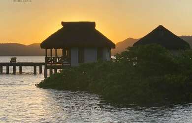 Imagem: A fazenda possui 900m² de Área e está localizado em Saubara