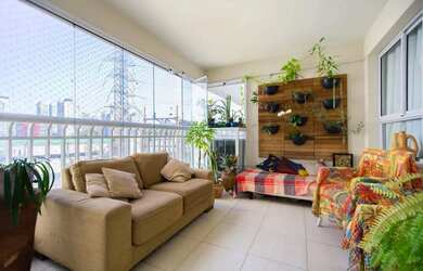 Imagem: O apartamento possui 4 Dormitórios, 4 Banheiros, 3 Vagas na