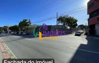 Imagem: O depósito à venda possui 5 Vagas na garagem e 1100m² de