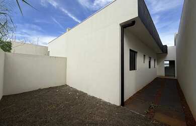 Imagem 14: CASA NOVA À VENDA NO JARDIM VENEZA EM APUCARANA