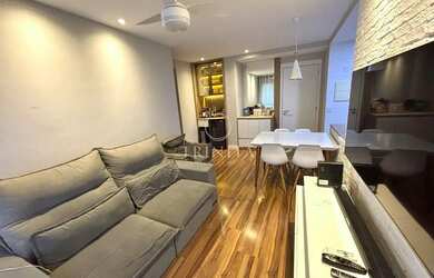 Imagem: O apartamento possui 2 Dormitórios, 2 Banheiros, 1 Vaga na