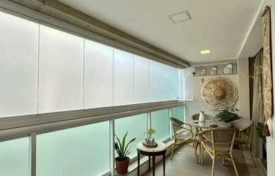 Imagem: O apartamento possui 3 Dormitórios, 1 Banheiro, 2 Vagas na