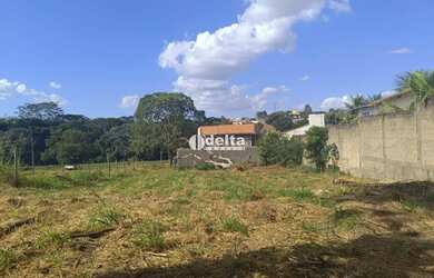 Imagem: O terreno possui 554m² de Área e está localizado em Jardim