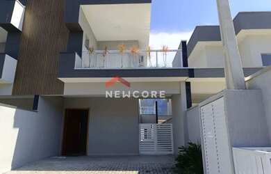 Imagem: A casa em condomínio possui 4 Dormitórios, 5 Banheiros, 2