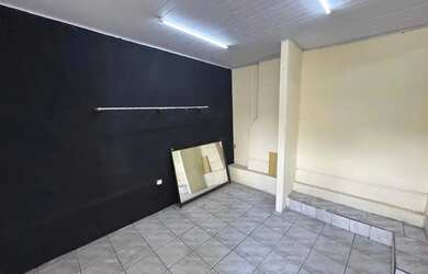 Imagem: O depósito possui 58m² de Área e está localizado em Fundação