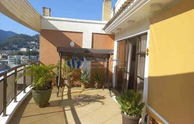 Imagem: O apartamento na cobertura possui 3 Dormitórios, 4 Banheiros