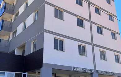 Imagem: O apartamento possui 3 Dormitórios, 1 Banheiro, 1 Vaga na garagem