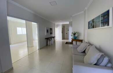 Imagem: O apartamento possui 3 Dormitórios, 2 Banheiros, 1 Vaga na