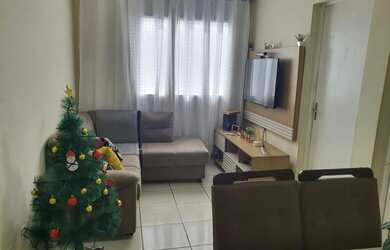 Imagem: O apartamento possui 2 Dormitórios, 1 Banheiro, 1 Vaga na garagem