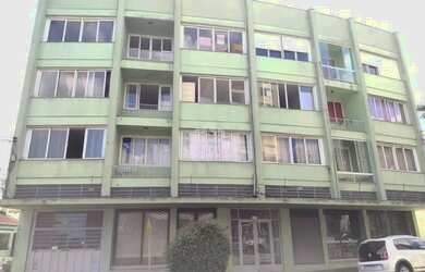 Imagem: O apartamento possui 3 Dormitórios, 2 Banheiros, 2 Vagas na