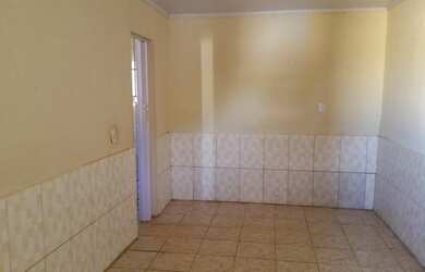 Imagem 3: Alugo Casa 2 quartos Jardim Lago Azul Novo Gama GO muito espaçosa