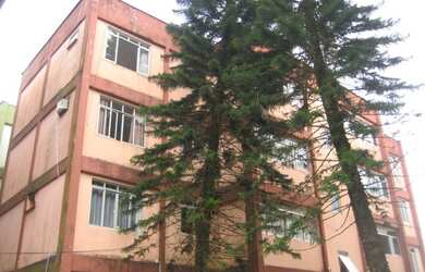 Imagem: O apartamento possui 3 Dormitórios, 1 Banheiro, 1 Vaga na garagem