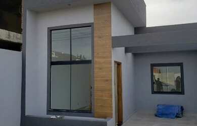 Imagem: A casa possui 3 Dormitórios, 2 Banheiros, 2 Vagas na garagem