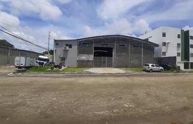 Imagem: O depósito possui 4 Vagas na garagem, 1.000m² de Área e