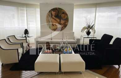 Imagem: O apartamento possui 3 Dormitórios, 5 Banheiros, 5 Vagas na