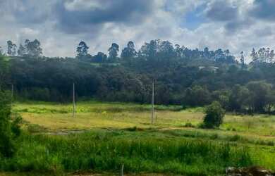 Imagem: O terreno possui 600m² de Área e está localizado em Jardim