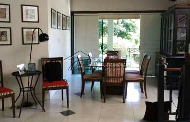 Imagem 3: Belíssima casa Alto Padrão com piscina e ofurô em condomínio no Urbanova