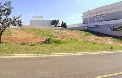 Imagem: O terreno possui 1100m² de Área e está localizado em Quinta