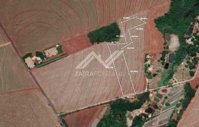 Imagem: A chácara possui 2000m² de Área e está localizado em Santa