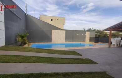 Imagem: O terreno à venda possui 380m² de Área e Imóvel novo e está