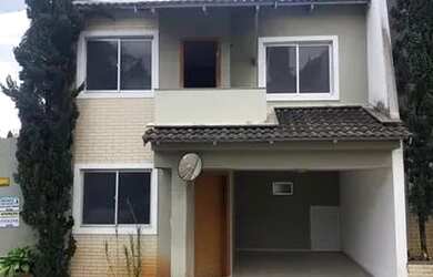 Imagem: A casa em condomínio possui 3 Dormitórios, 3 Banheiros, 3