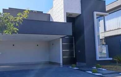 Imagem: A casa em condomínio possui 3 Dormitórios, 4 Banheiros, 3