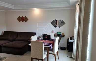 Imagem: A casa possui 3 Dormitórios, 3 Banheiros, 2 Vagas na garagem