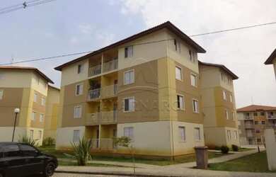 Imagem: O apartamento possui 3 Dormitórios, 1 Banheiro, 2 Vagas na