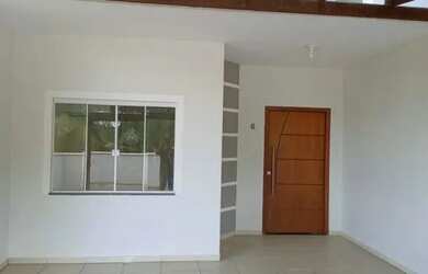 Imagem: A casa em condomínio possui 3 Dormitórios, 3 Banheiros, 2