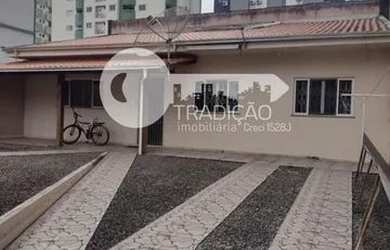 Imagem: A casa possui 2 Dormitórios, 1 Banheiro, 71m² de Área e