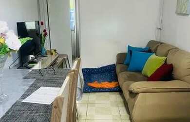 Imagem: O apartamento possui 3 Dormitórios, 1 Banheiro, 1 Vaga na garagem