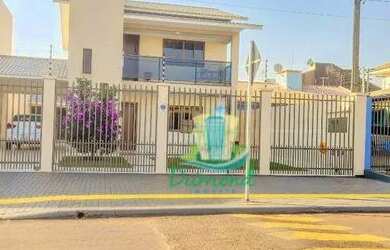 Imagem: A casa possui 4 Dormitórios, 4 Banheiros, 3 Vagas na garagem